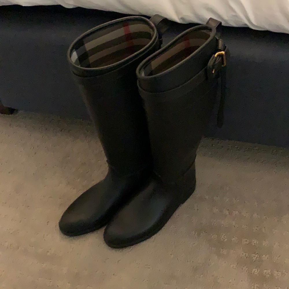 Burberry rain boots